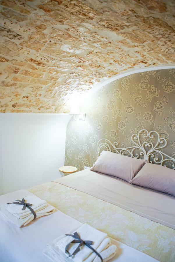 Home 5 - Giu In Dimora ปูติญญาโน ภายนอก รูปภาพ