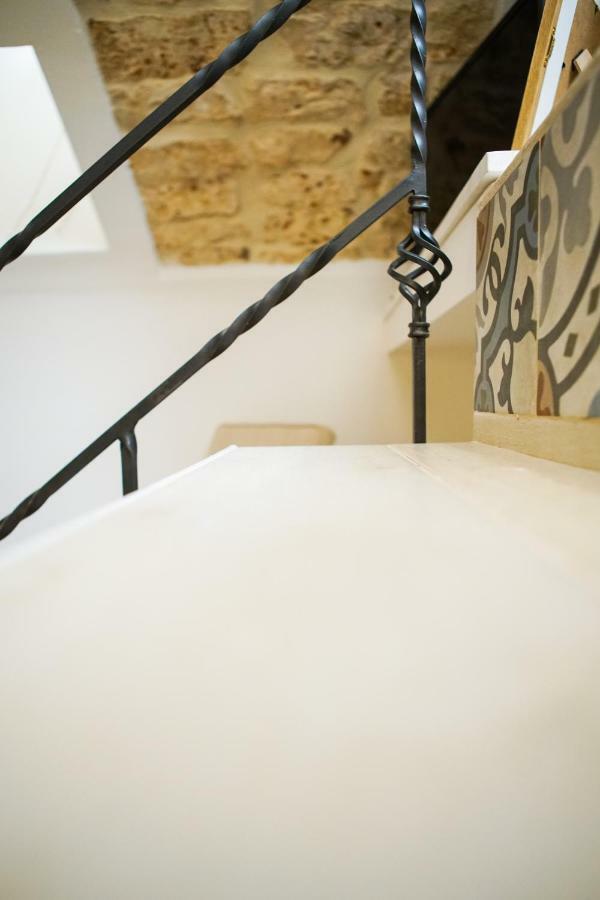 Home 5 - Giu In Dimora ปูติญญาโน ภายนอก รูปภาพ